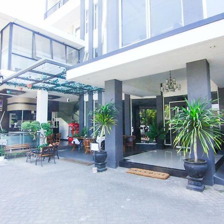 Yno Castle Hotel Malang Bagian luar foto