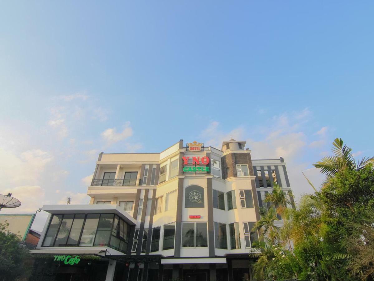 Yno Castle Hotel Malang Bagian luar foto